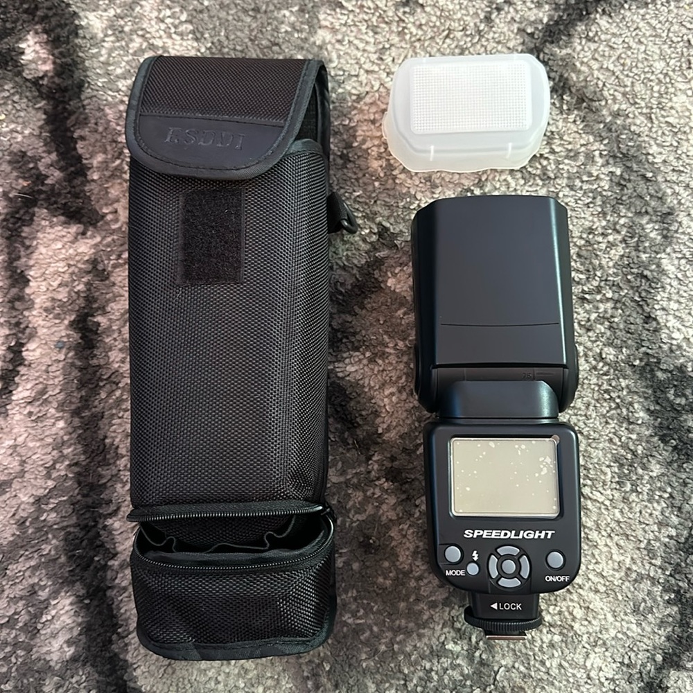 ESSDI Speedlight Flash